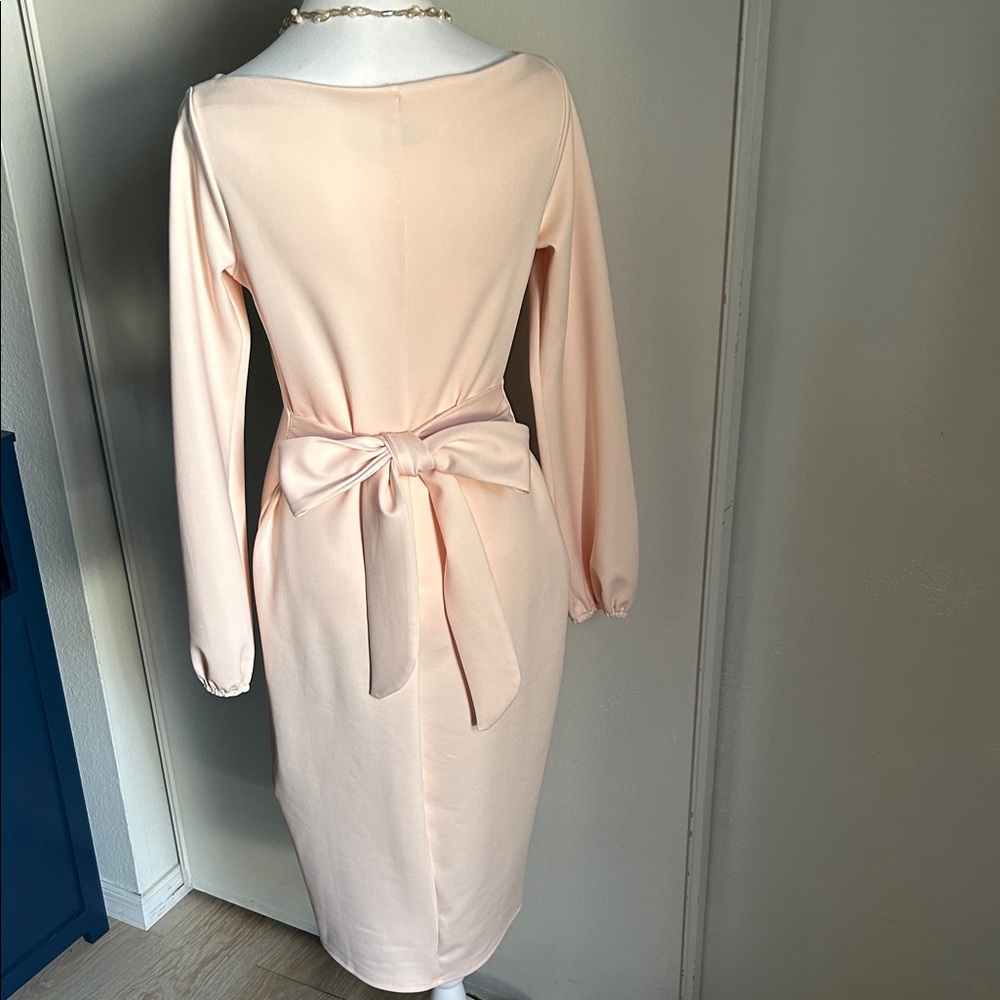 Blume London Boutique Sophisticated Surplice V-Neckline Midi Blush Dress - Picture 4 of 11
